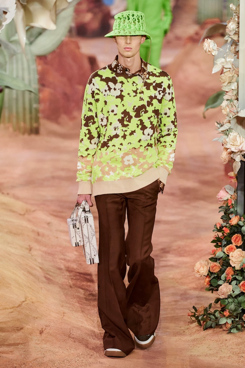MEN’S FLARES