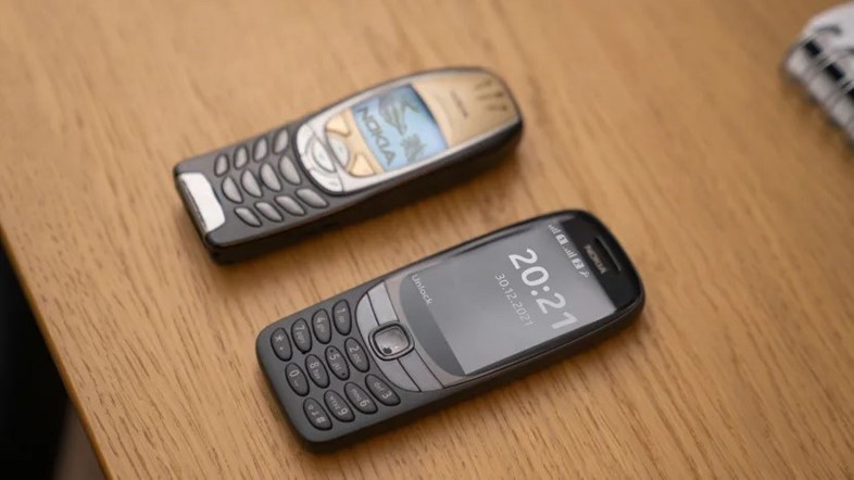 The old and updated Nokia 6310
