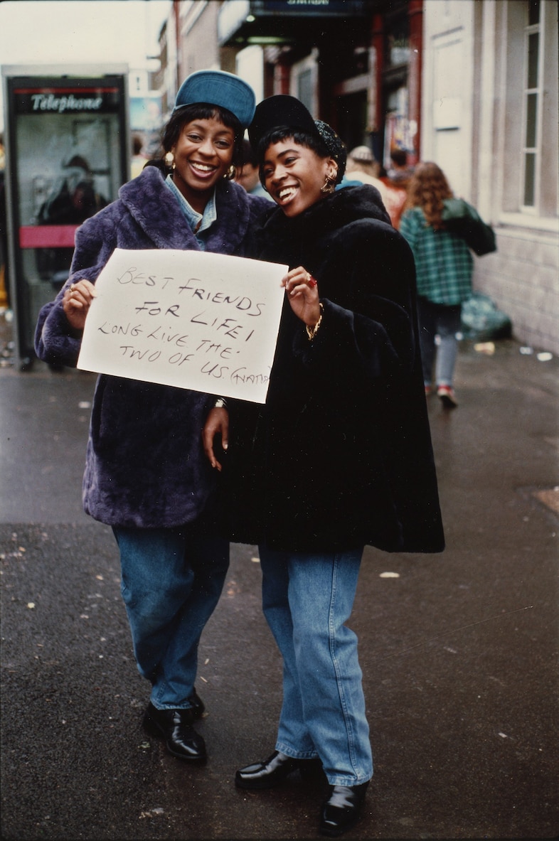 Gillian Wearing, “Best Friends for Life!” (1992-93)