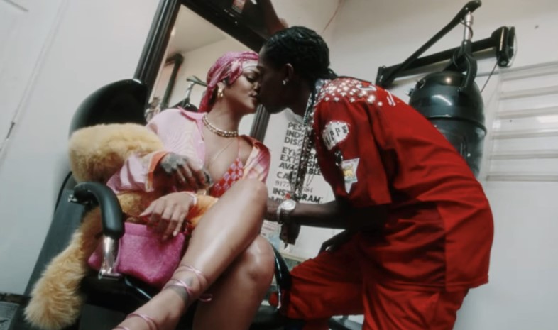 Rihanna and A$AP Rocky kissing