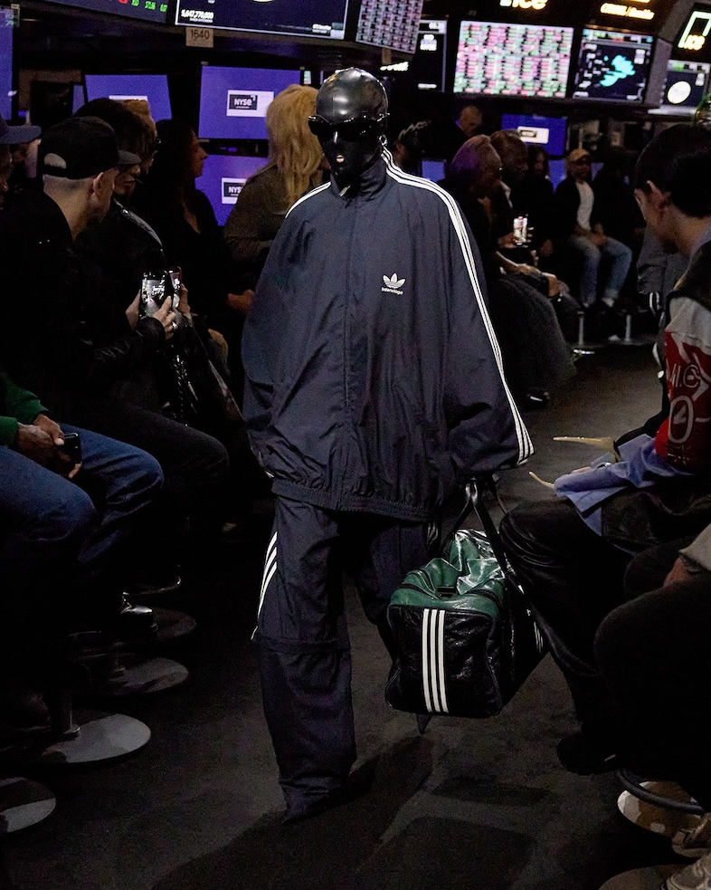 Balenciaga SS23 collection at the NY Stock Exchange 12