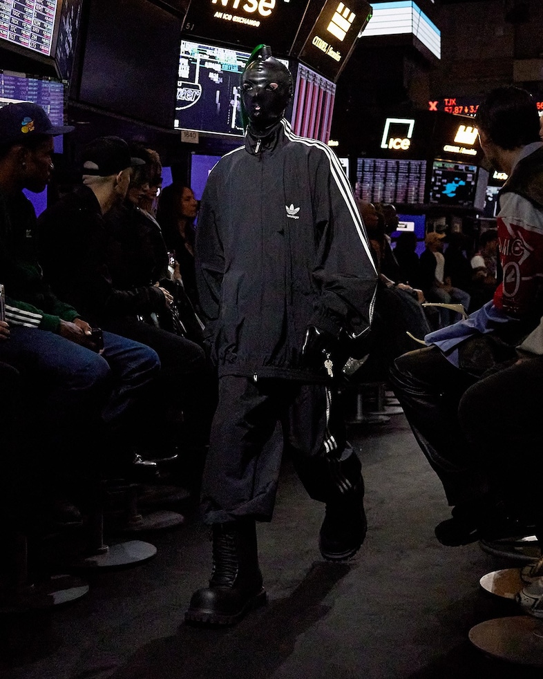 Balenciaga SS23 collection at the NY Stock Exchange 13