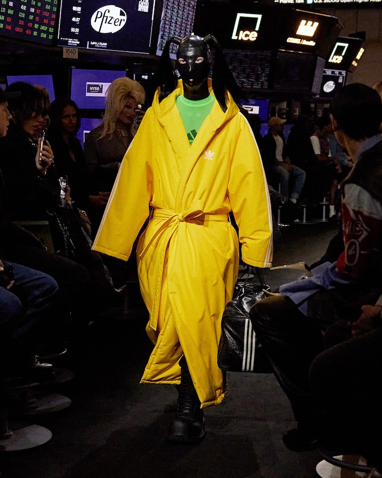 Balenciaga SS23 collection at the NY Stock Exchange 18