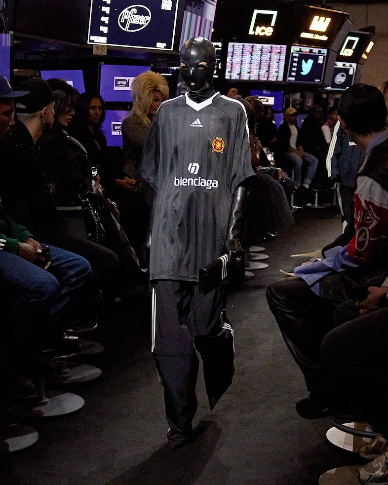 Balenciaga SS23 collection at the NY Stock Exchange 21