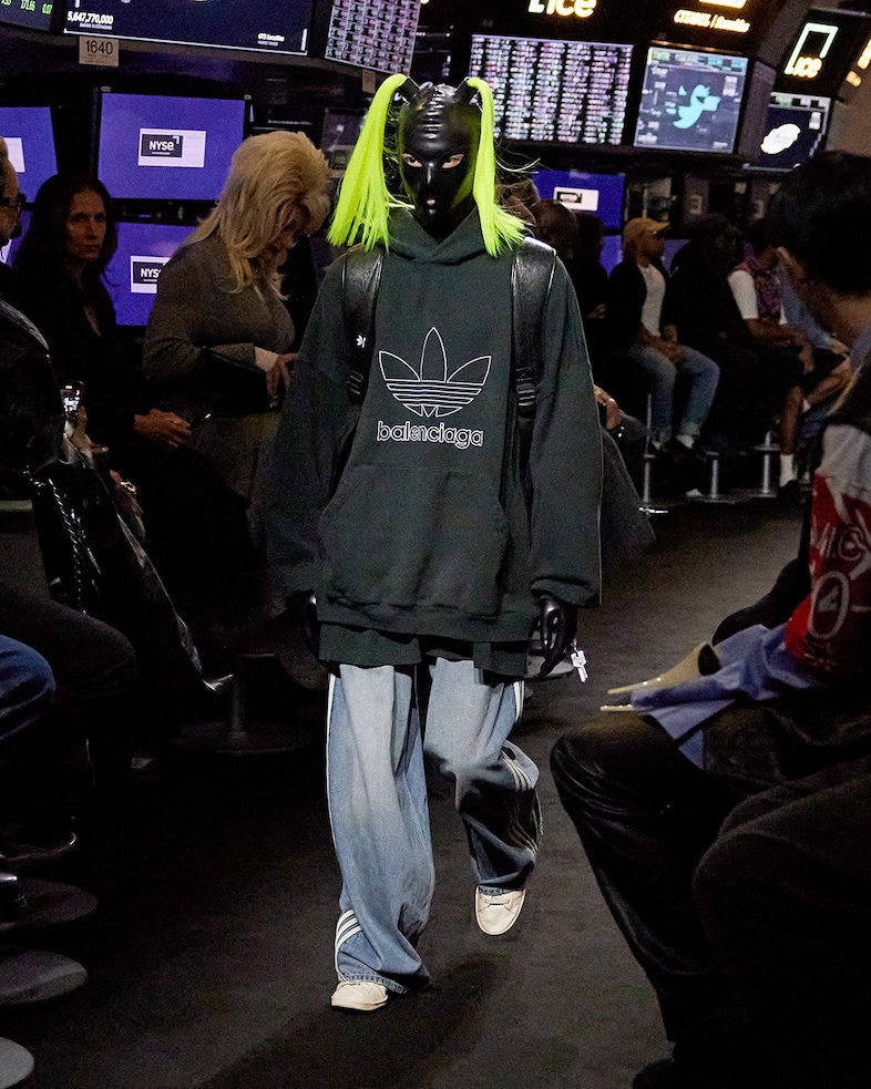 Balenciaga SS23 collection at the NY Stock Exchange 24