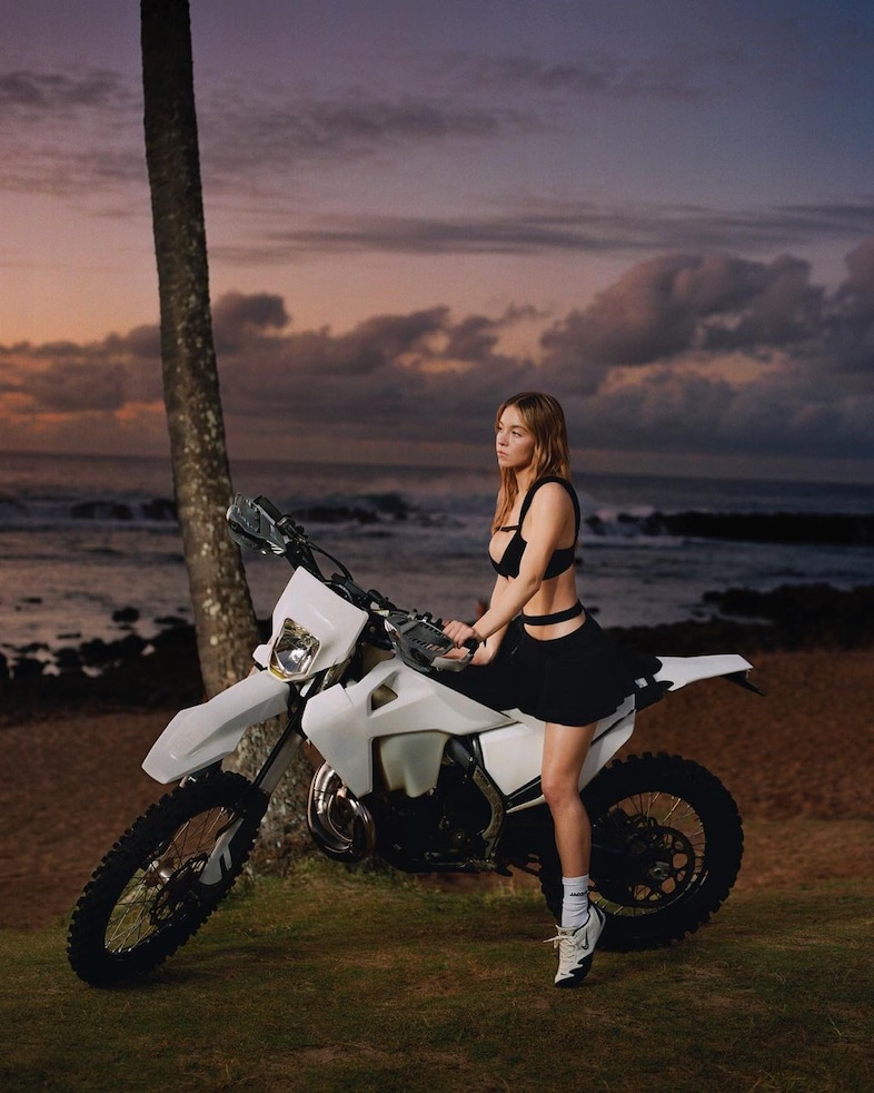 Jacquemus SS22 x Sydney Sweeney 4