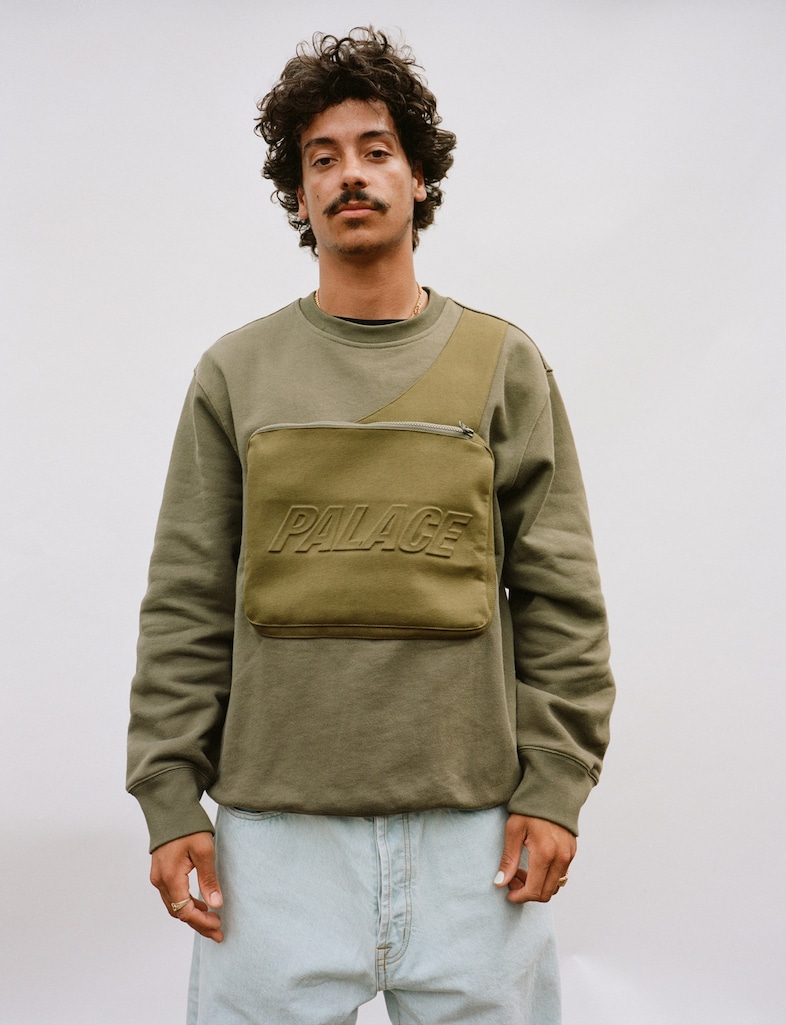 Palace AW22 15