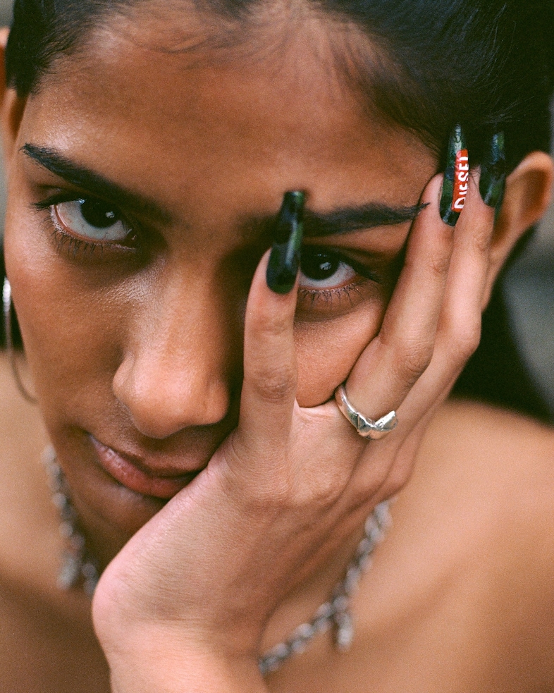 Hazel Gaskin nails 12