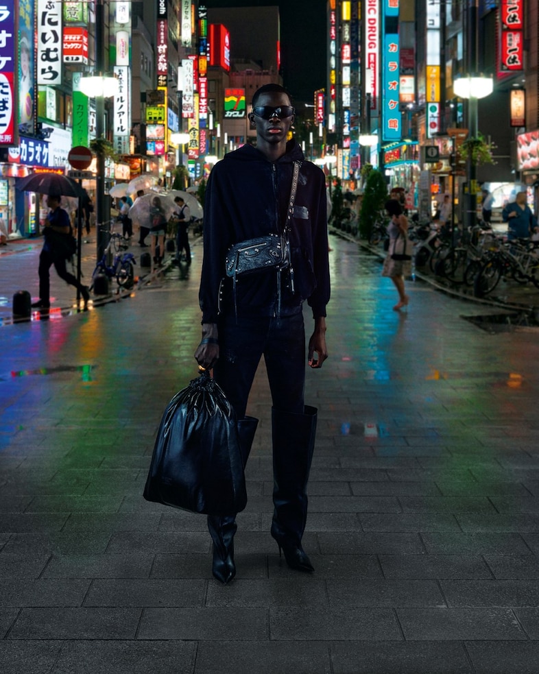 Balenciaga AW22 campaign, Kim Kardashian, Alexa Demie 3
