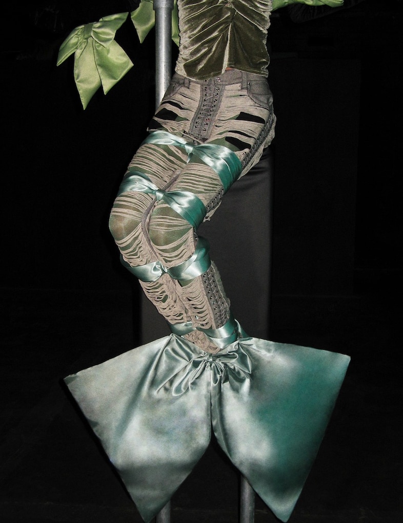 Harley Weir Beauty Papers 17
