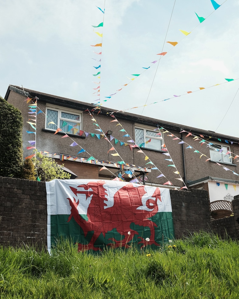 Elijah Thomas, The Rhondda in Colour (2022) 1