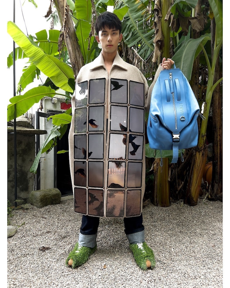 Loewe AW22 0