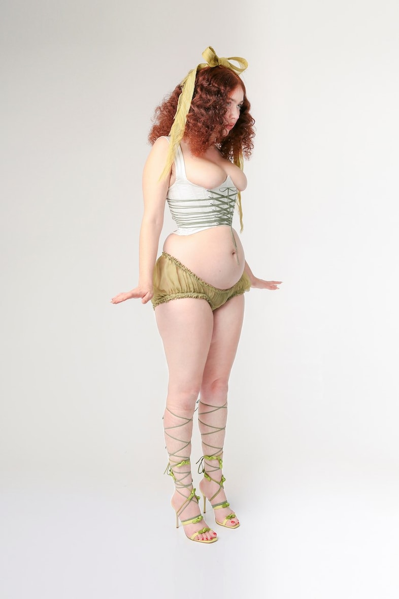 Michaela Stark body-morphing couture website