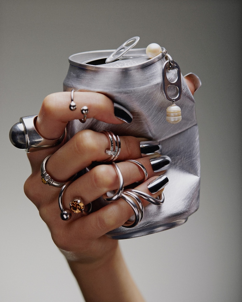 Lora de sousa nails dazed community 8