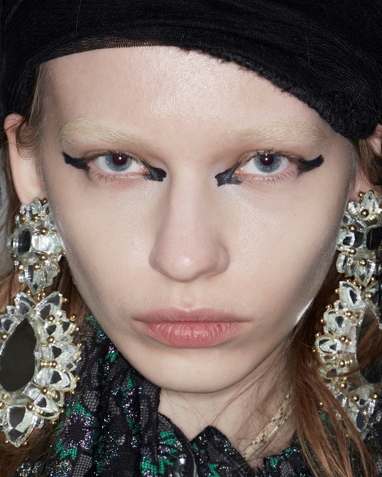 Beauty at Paris Fashion Week AW23 | Dazed