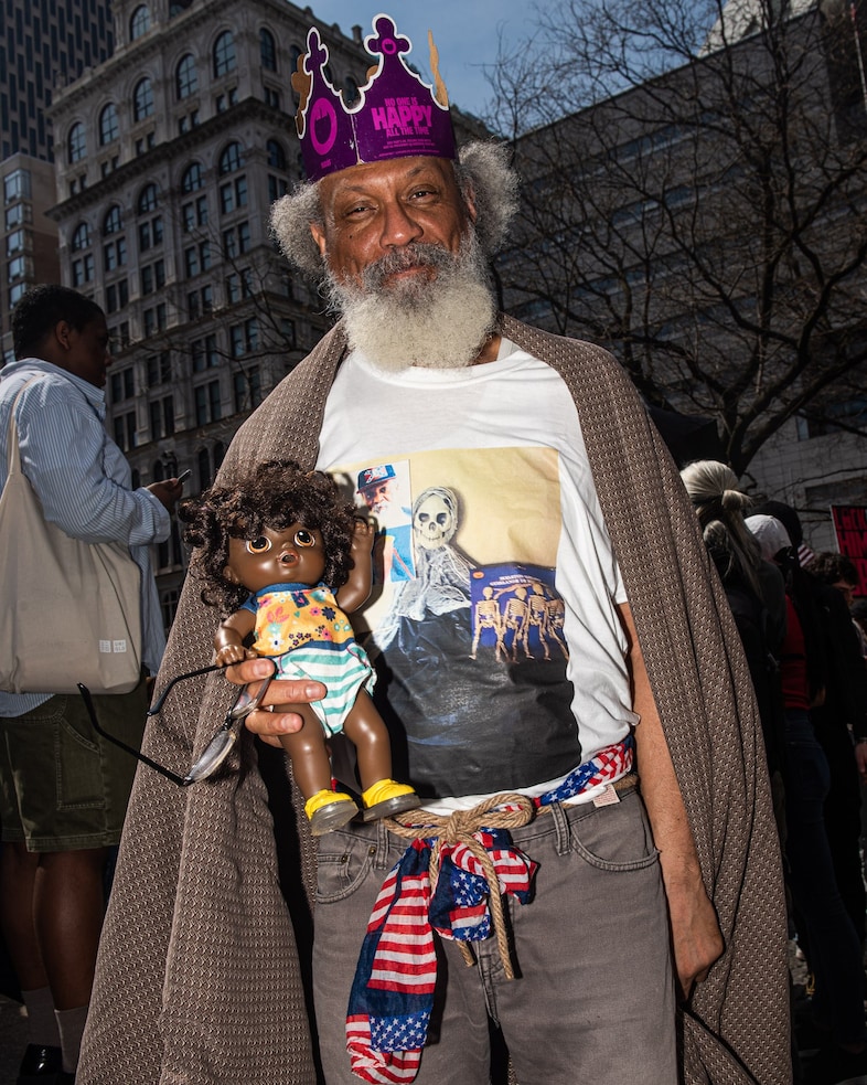 Photos from Trump’s courtroom arrest 19