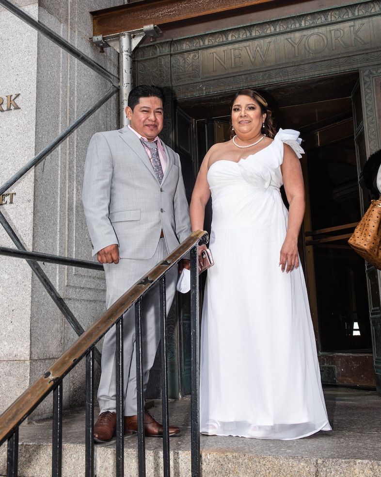 Photos from Trump’s courtroom arrest 23