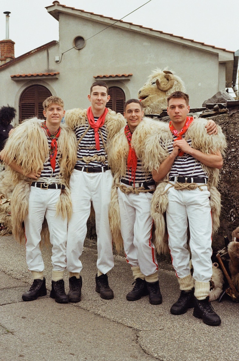 Tom Marshak, Zvončari