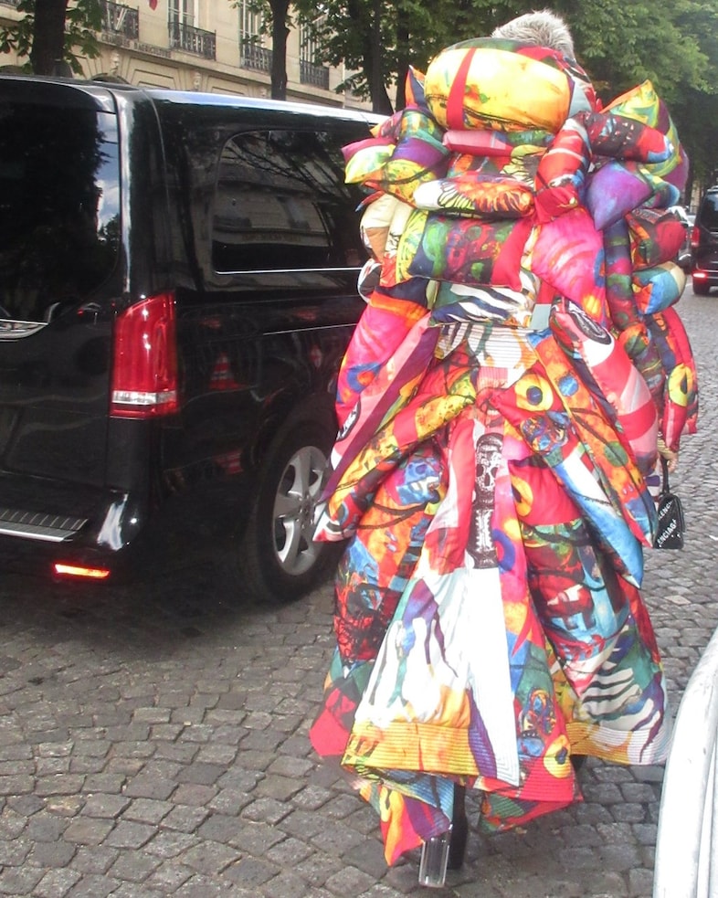 AW23 Haute Couture street style by Jamie-Maree Shipton 1