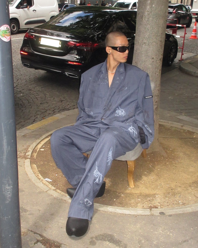 AW23 Haute Couture street style by Jamie-Maree Shipton 11
