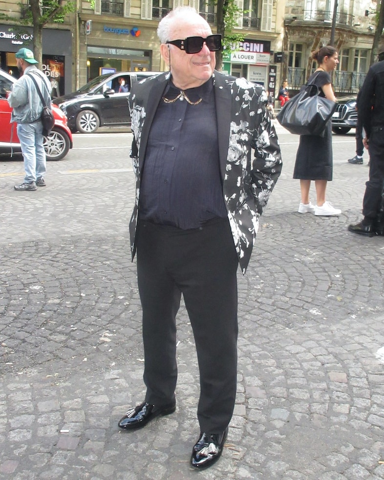 AW23 Haute Couture street style by Jamie-Maree Shipton 23