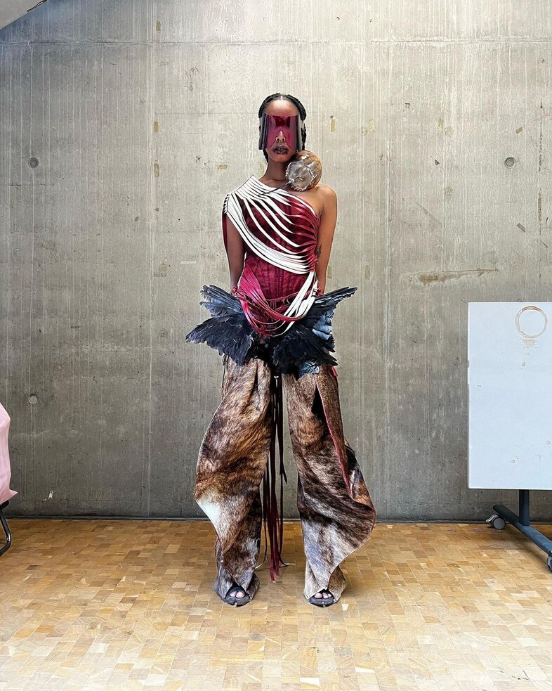 Cathy Meyong graduate collection 5