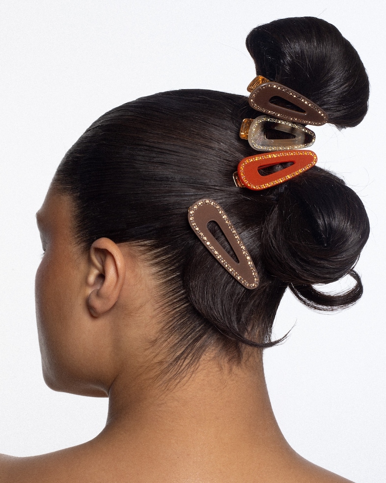 Katya SS24 hair clips 2