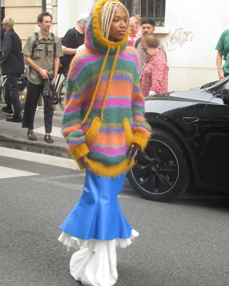 SS24 PFW Street Style: Jamie Maree Shipton 1