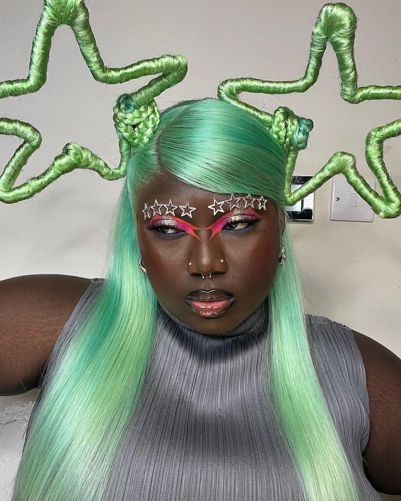 Pradaolic Myla beauty looks 11