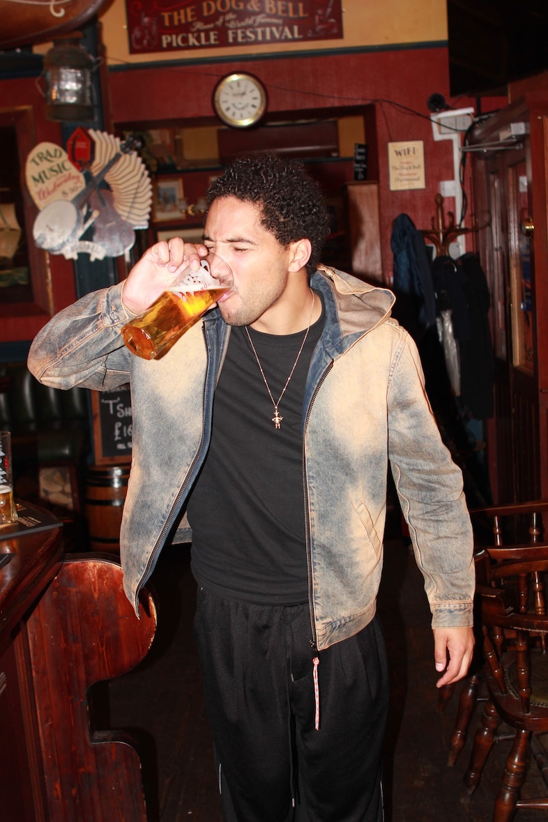 Jeshi – Dazed Day Out