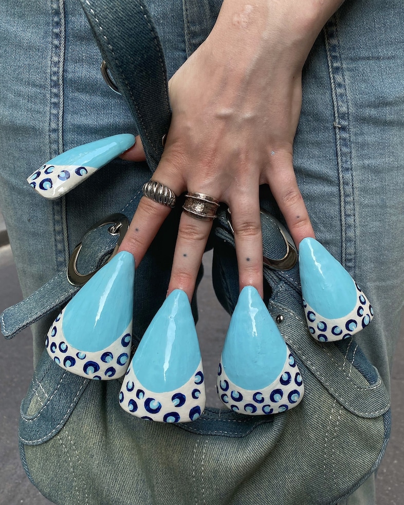 Community Alona Sobolevska nail artist 3