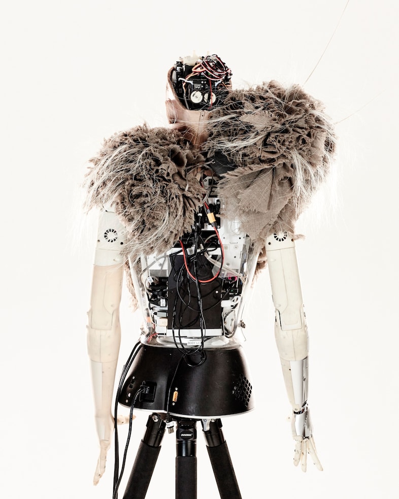 Desdemona wears Elena Velez 4