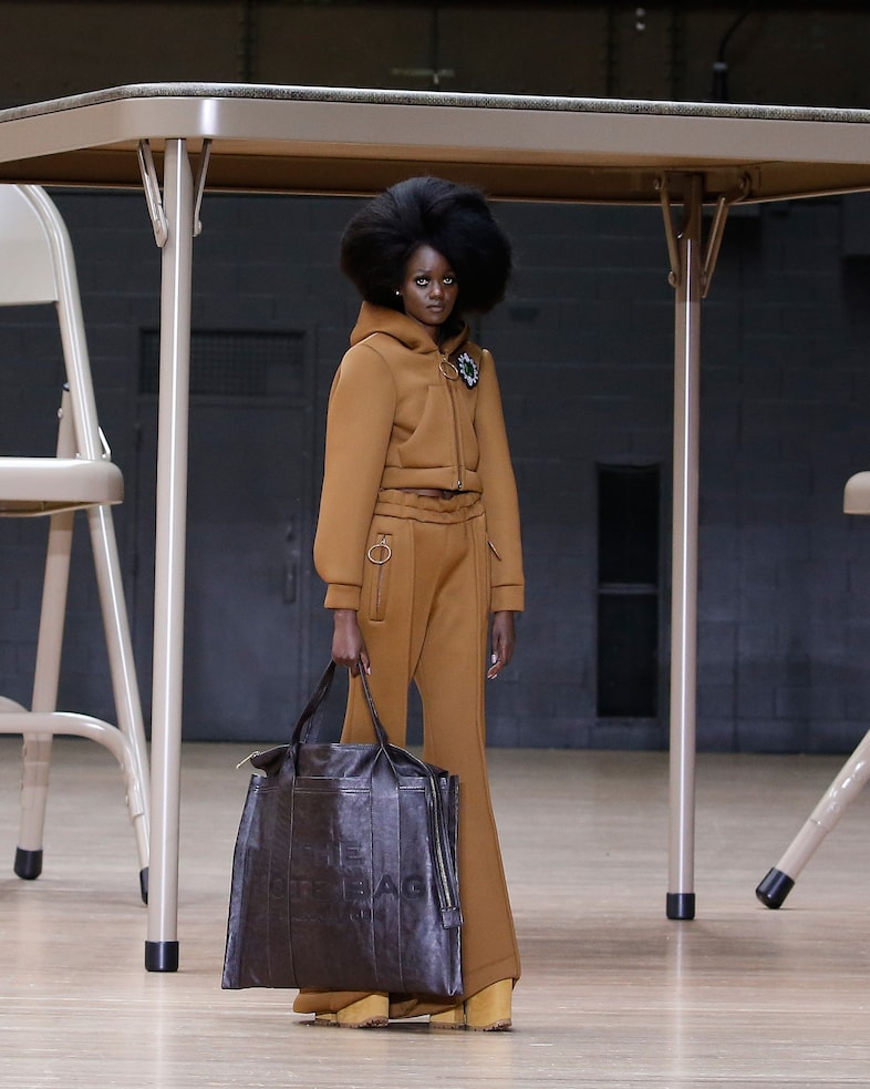 MJ_ Runway24_Look15 19