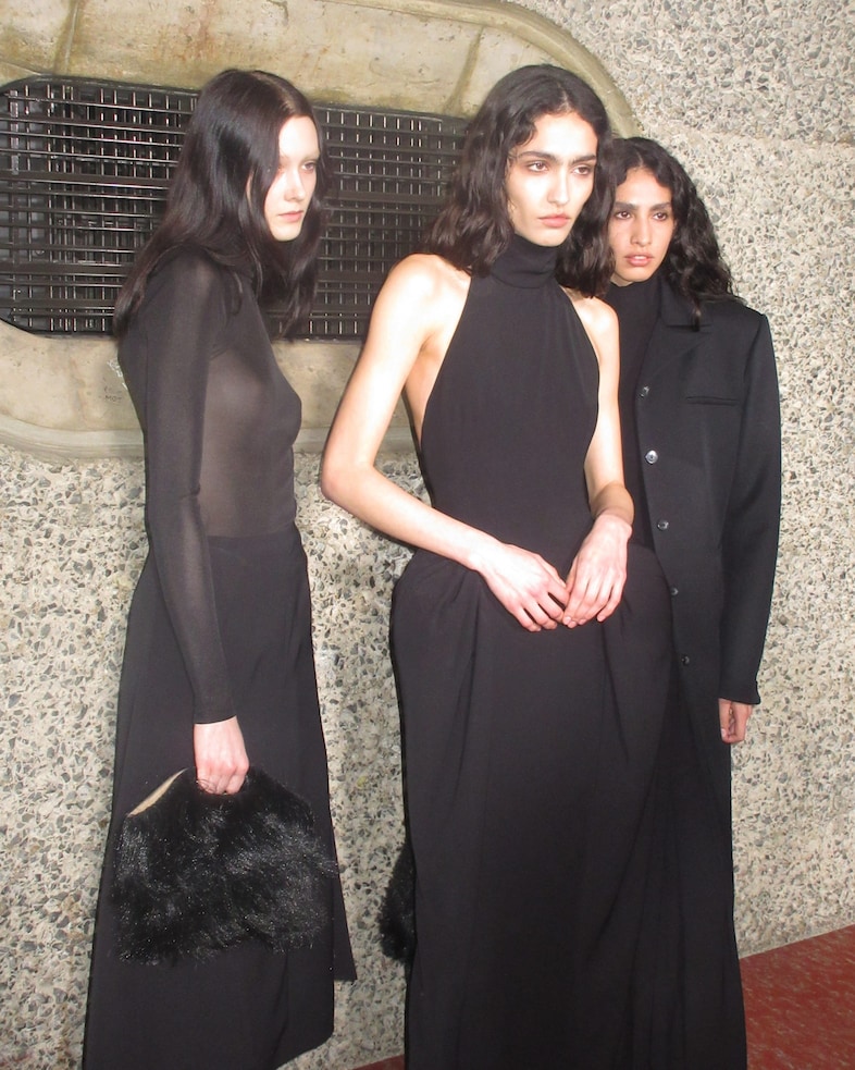 16Arlington AW24 8