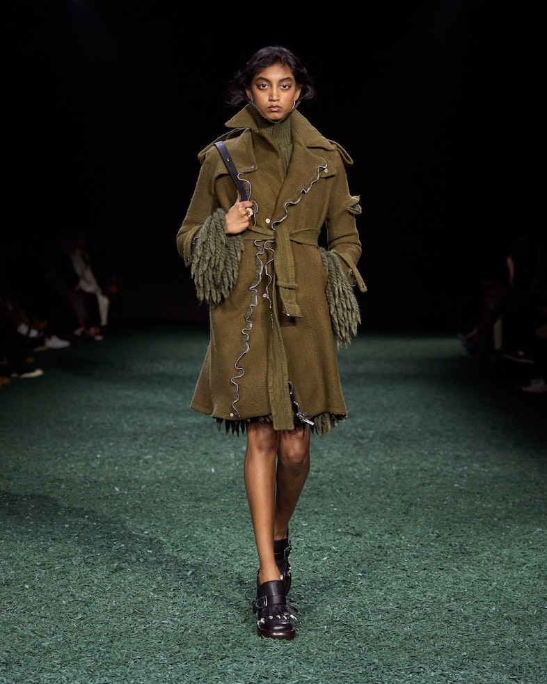 Burberry Winter 2024 Show - Look 6 5