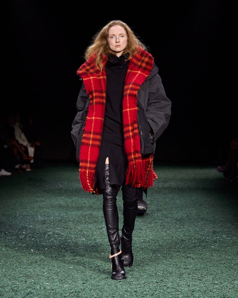 Burberry Winter 2024 Show - Look 41 40