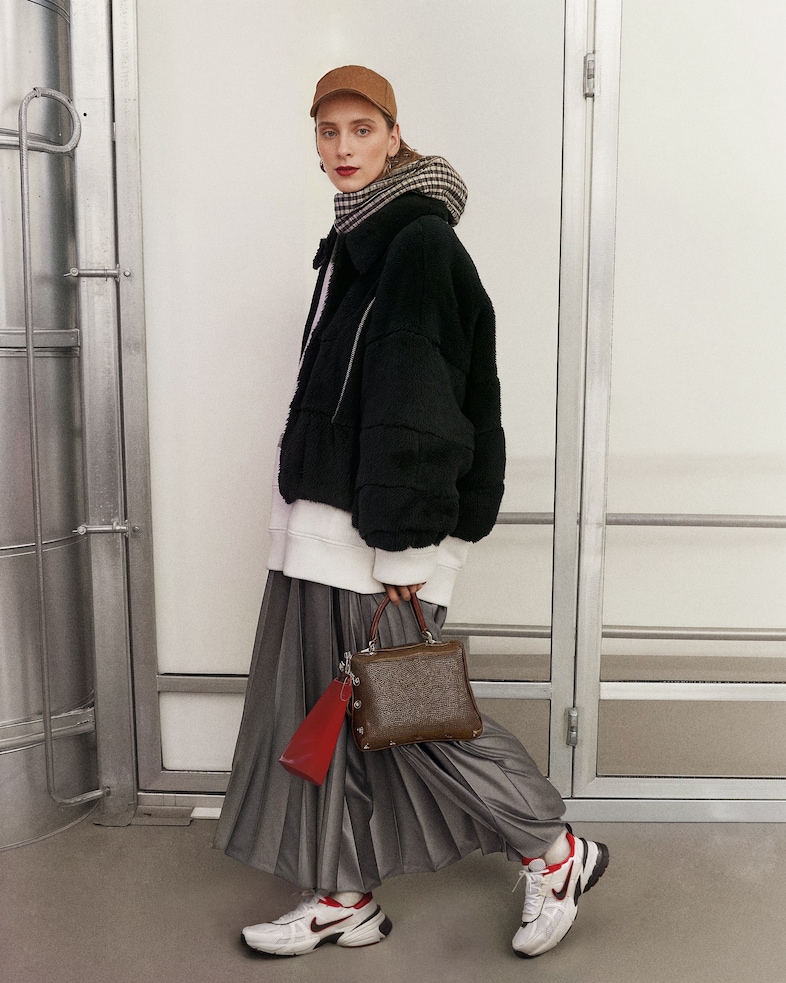 larafinal-winter1_1 13