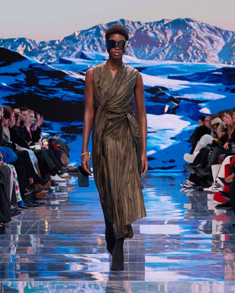 Balenciaga AW24 11