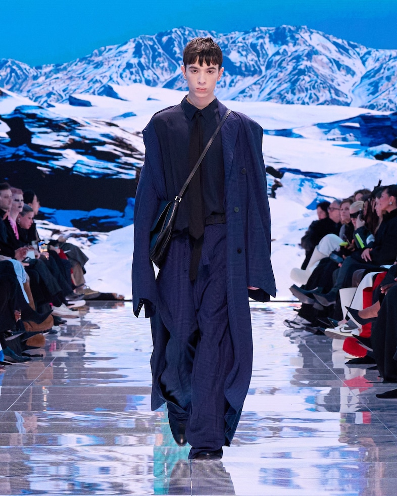 Balenciaga AW24 12
