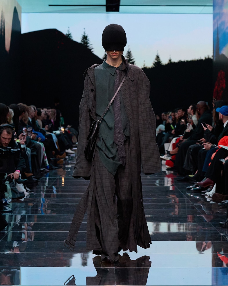 Balenciaga AW24 14