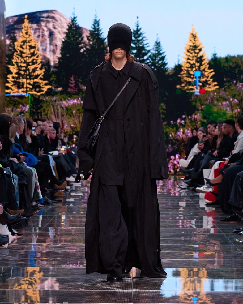 Balenciaga AW24 16