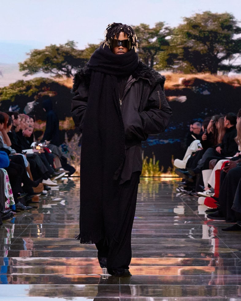 Balenciaga AW24 30