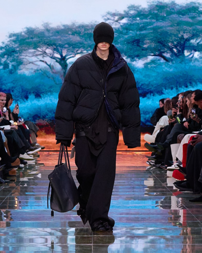 Balenciaga AW24 32