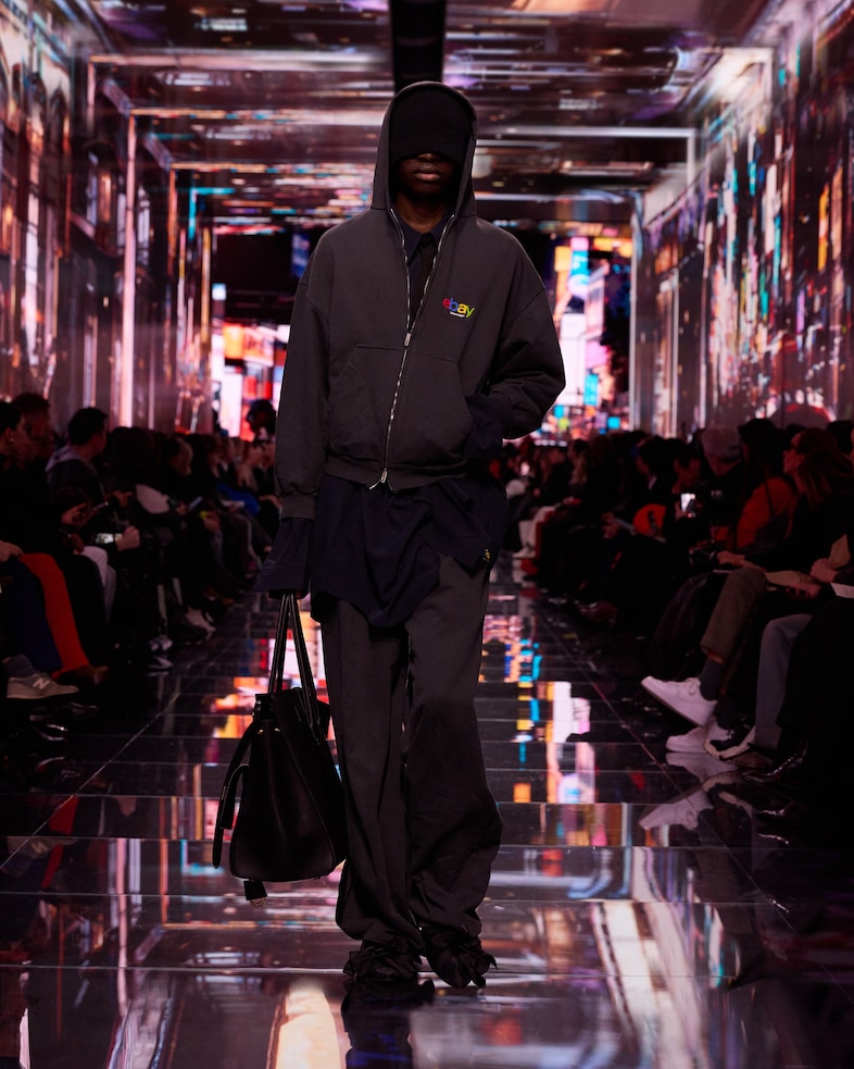 Balenciaga AW24 40