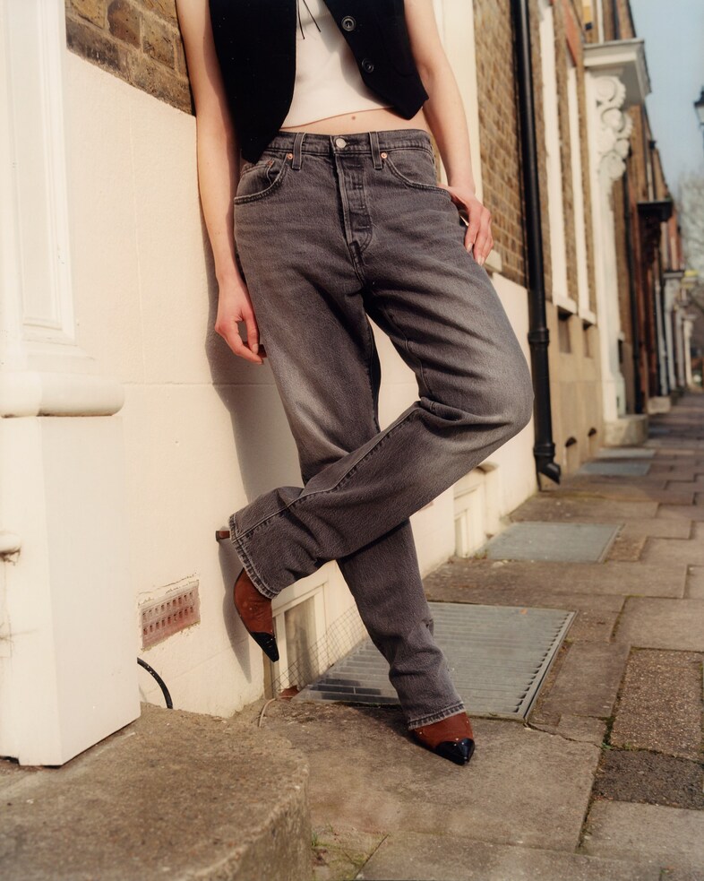 DAZED_LEVIS_DESI_01 5