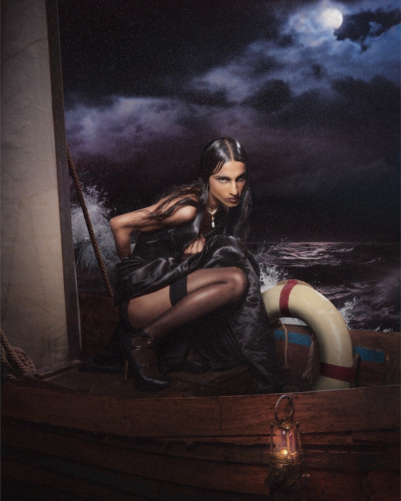 VIVIENNE_WESTWOOD_ARCHIVE_SHOT_06 12