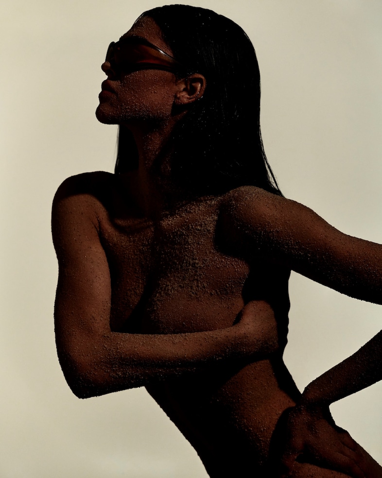 Amelia Gray CHIMI One campaign 2