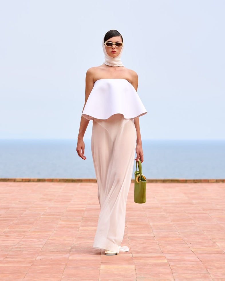 Jacquemus La Casa Capri Jennie Blackpink 7