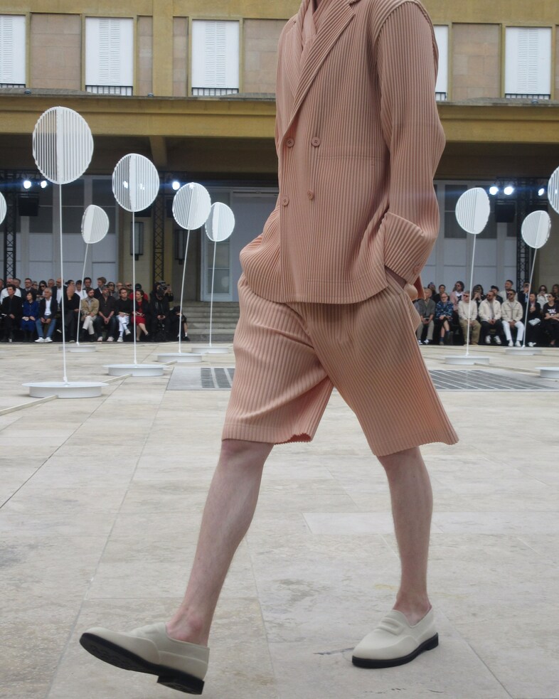 Homme Pliss&#233; Issey Miyake SS25 23