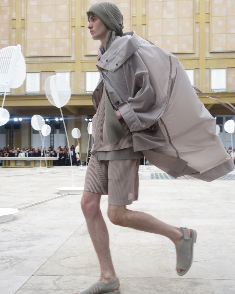 Homme Pliss&#233; Issey Miyake SS25 29